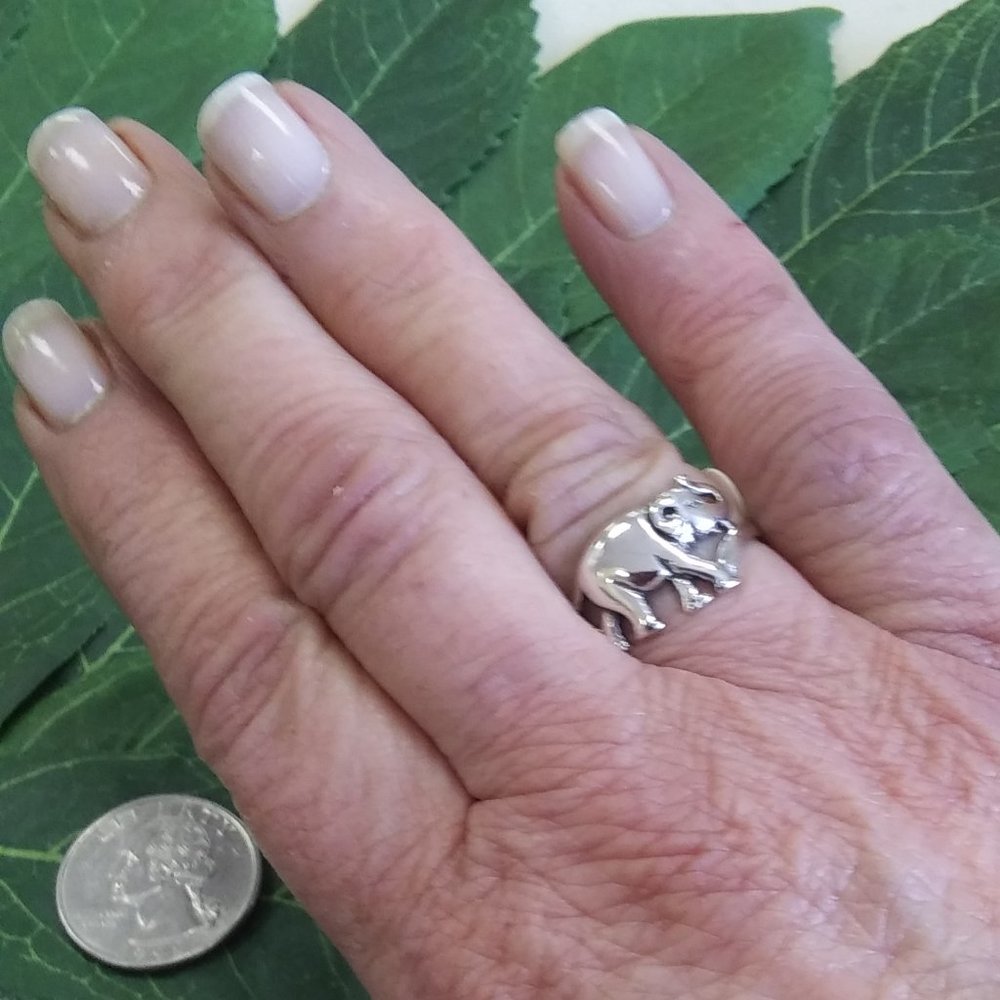 "Elegant Elephant" Sterling ring
